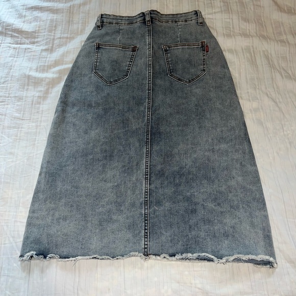 Stretchy Jean Skirt - Picture 3 of 5